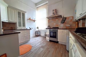 Kitchen - click for photo gallery